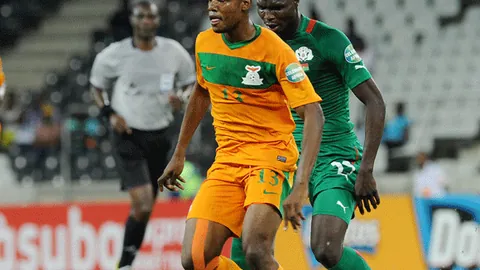 快船力克东强，哈登高效得分断；祖巴茨内线制胜，新秀独木难支得高分